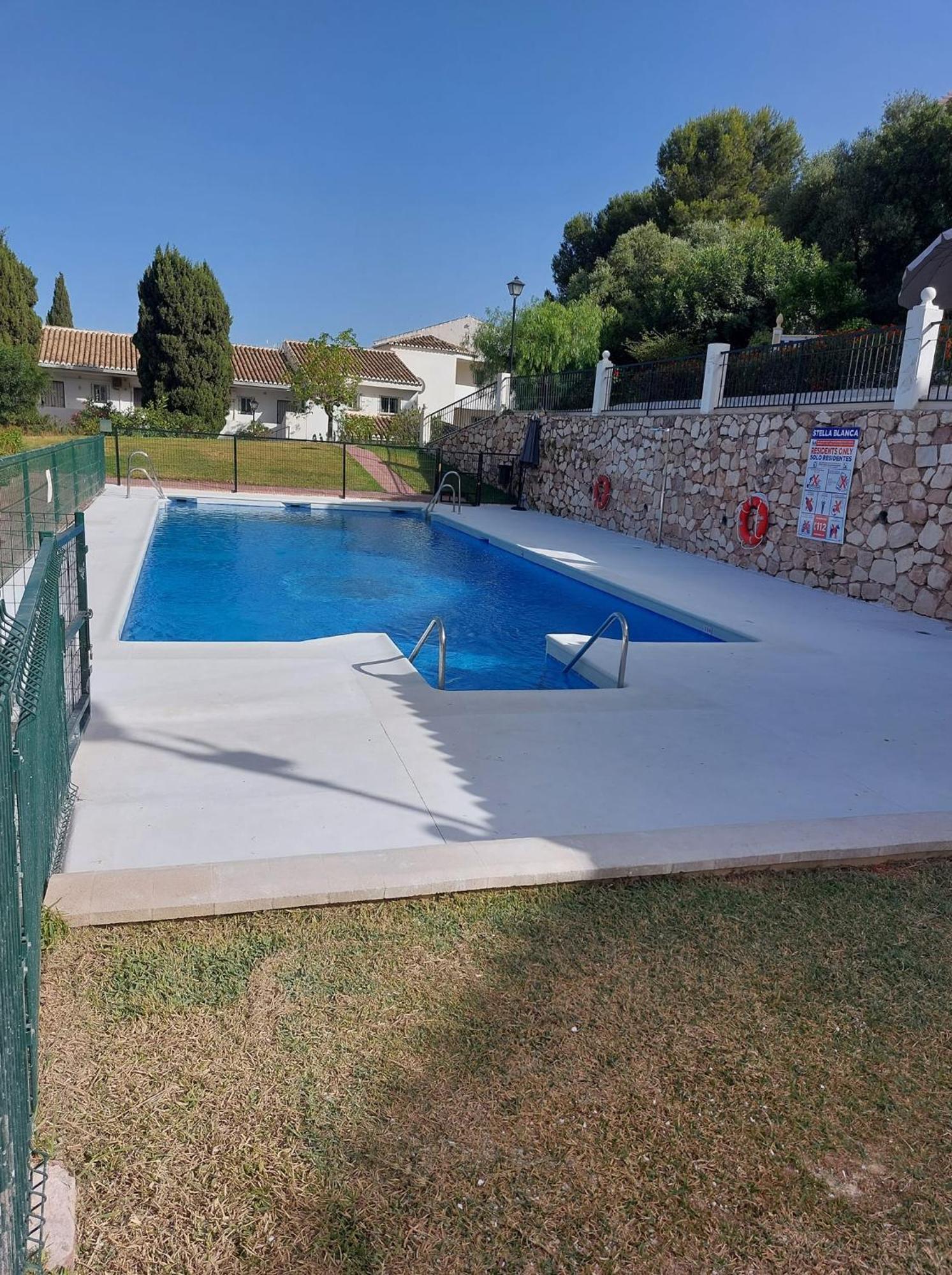 Ferienwohnung Lux 2 Kmr App Stella Blanca Met Zwembaden Airco En Zeezicht Fuengirola Exterior foto